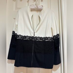 NWOT Belle by Kim Gravel White and Black Lace